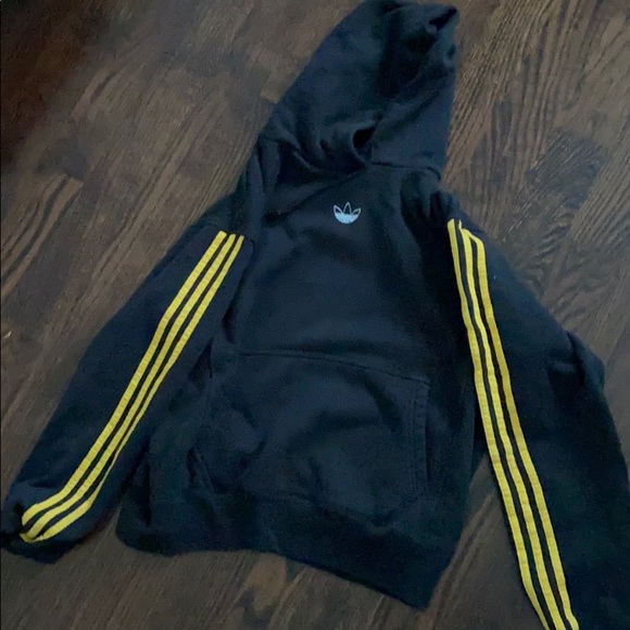 Tops - Adidas Hoodie